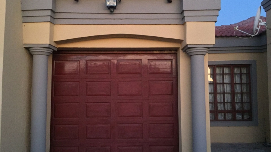 3 Bedroom Property for Sale in Mahlasedi Park Limpopo
