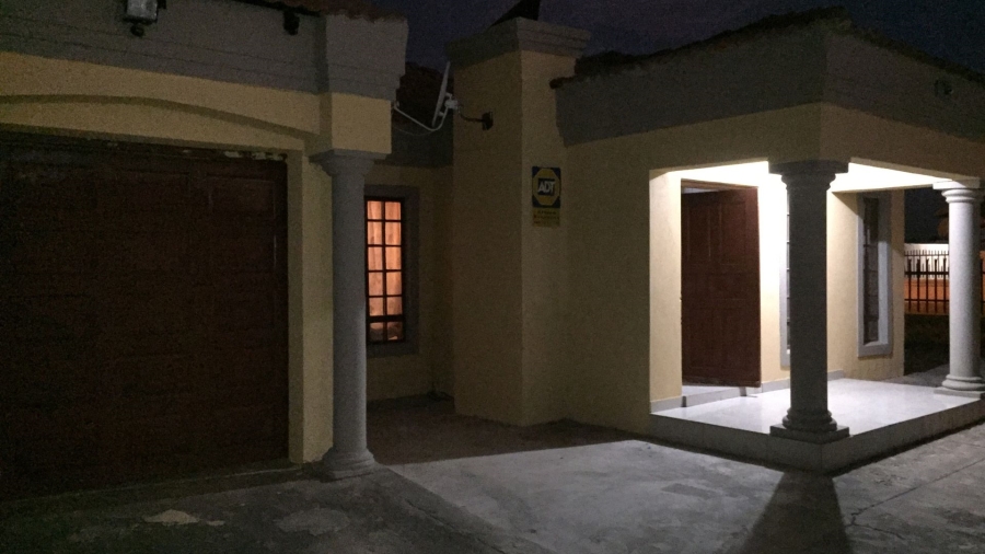 3 Bedroom Property for Sale in Mahlasedi Park Limpopo
