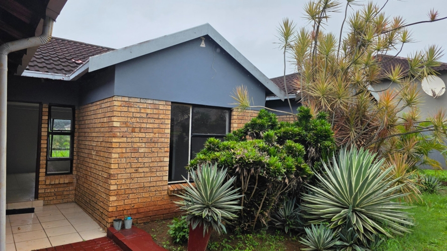 3 Bedroom Property for Sale in Tzangeni Limpopo