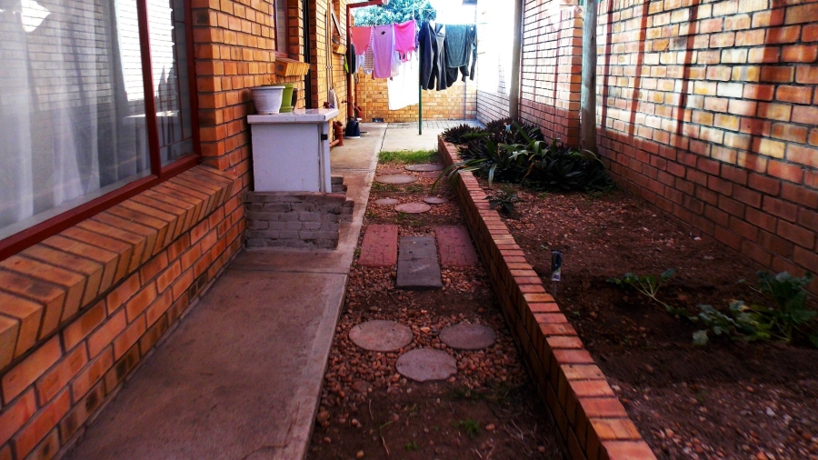 2 Bedroom Property for Sale in Annadale Limpopo