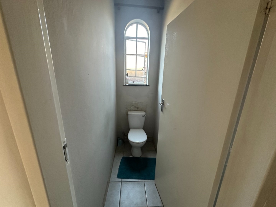 2 Bedroom Property for Sale in Polokwane Central Limpopo