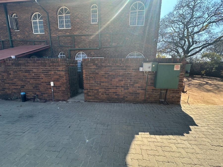 2 Bedroom Property for Sale in Polokwane Central Limpopo