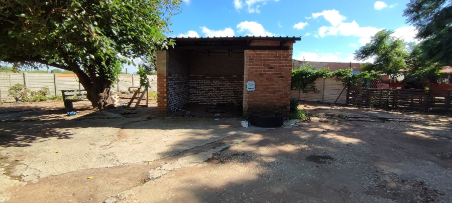 Commercial Property for Sale in Tweefontein A H Limpopo