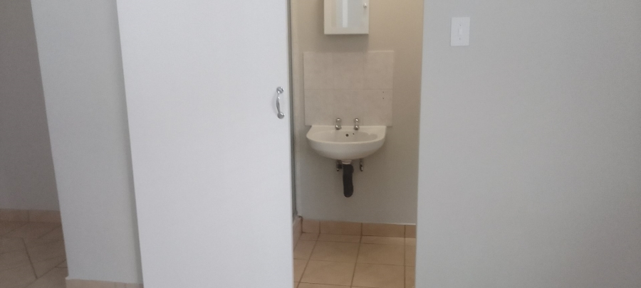 To Let 1 Bedroom Property for Rent in Polokwane Central Limpopo