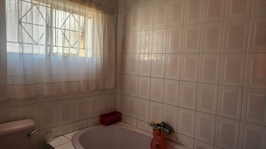 3 Bedroom Property for Sale in Westenburg Limpopo