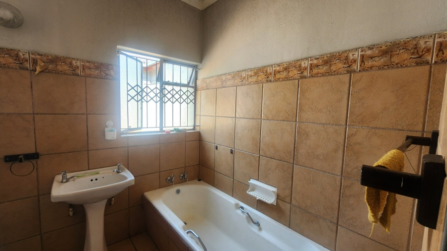 4 Bedroom Property for Sale in Eduan Park Limpopo