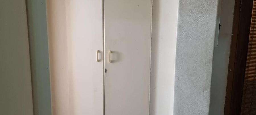 1 Bedroom Property for Sale in Polokwane Central Limpopo