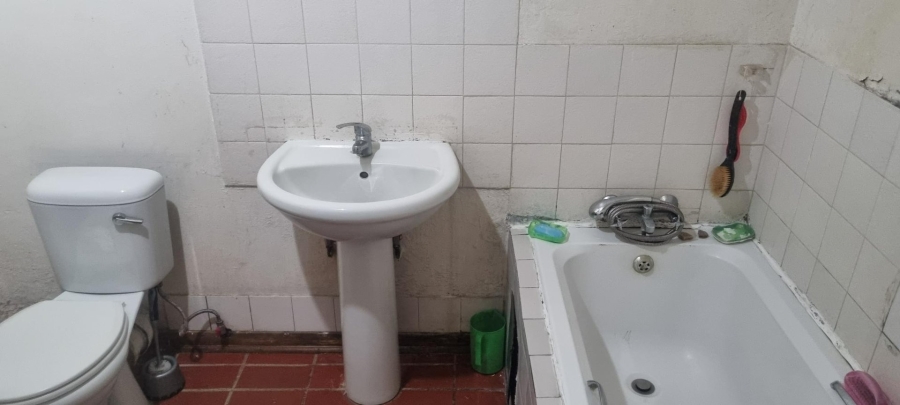 1 Bedroom Property for Sale in Polokwane Central Limpopo