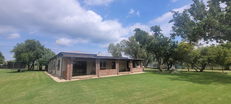 Commercial Property for Sale in Alma Limpopo