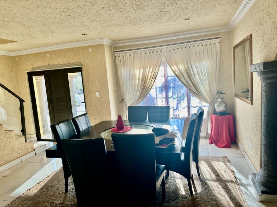 5 Bedroom Property for Sale in Chroompark Limpopo
