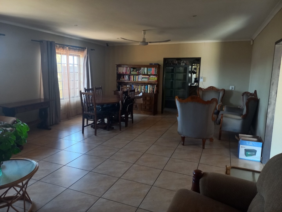 5 Bedroom Property for Sale in Ivydale A H Limpopo