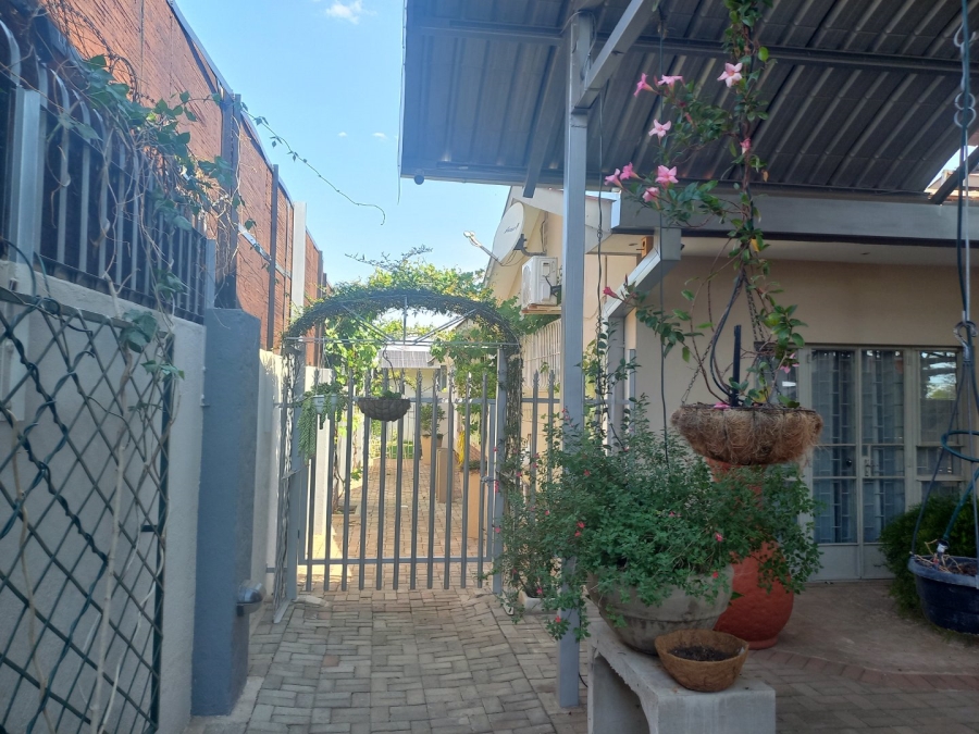6 Bedroom Property for Sale in Polokwane Central Limpopo