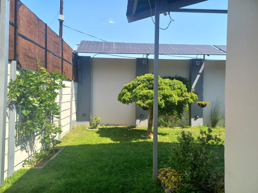 6 Bedroom Property for Sale in Polokwane Central Limpopo