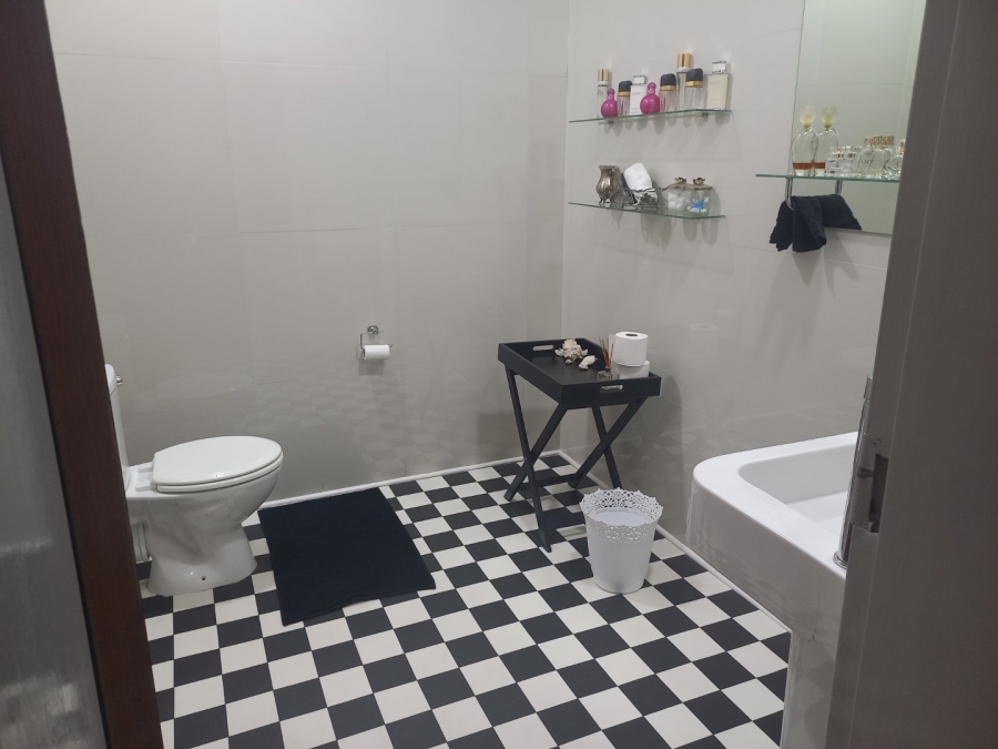 6 Bedroom Property for Sale in Polokwane Central Limpopo