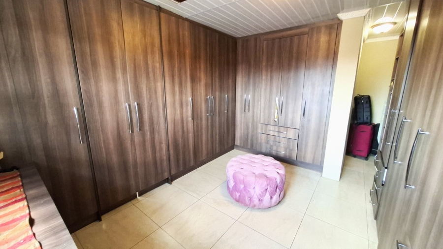 5 Bedroom Property for Sale in Serala View Limpopo