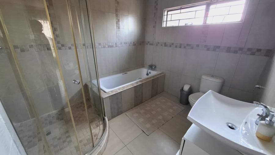 5 Bedroom Property for Sale in Serala View Limpopo