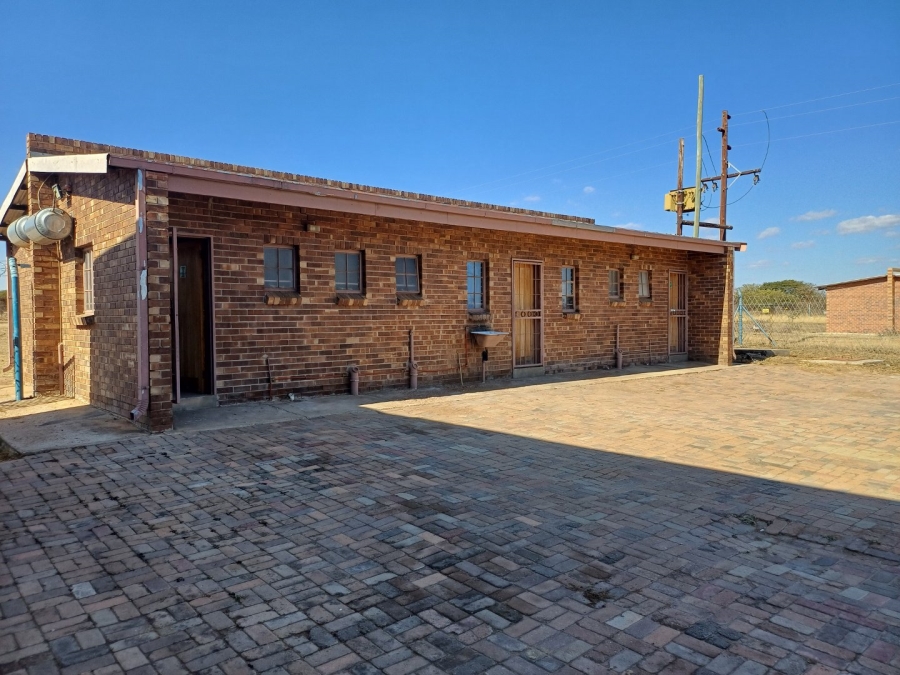 To Let Commercial Property for Rent in Tweefontein A H Limpopo
