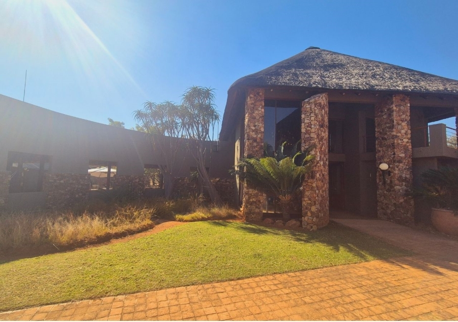 5 Bedroom Property for Sale in Zebula Golf Estate Limpopo