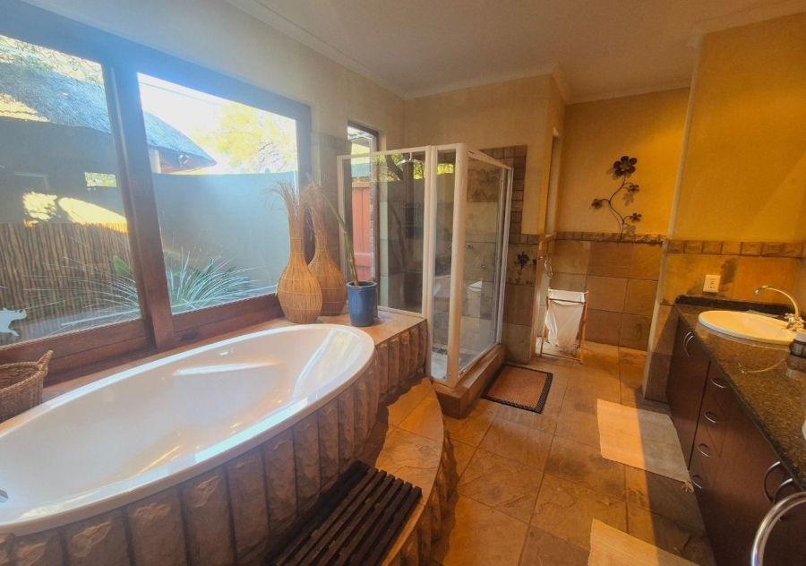 5 Bedroom Property for Sale in Zebula Golf Estate Limpopo