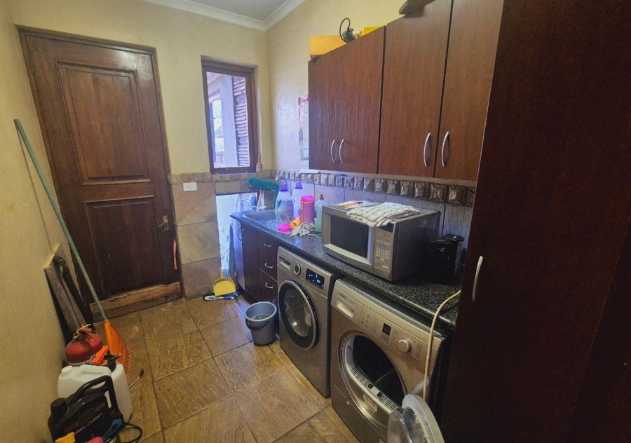 5 Bedroom Property for Sale in Zebula Golf Estate Limpopo