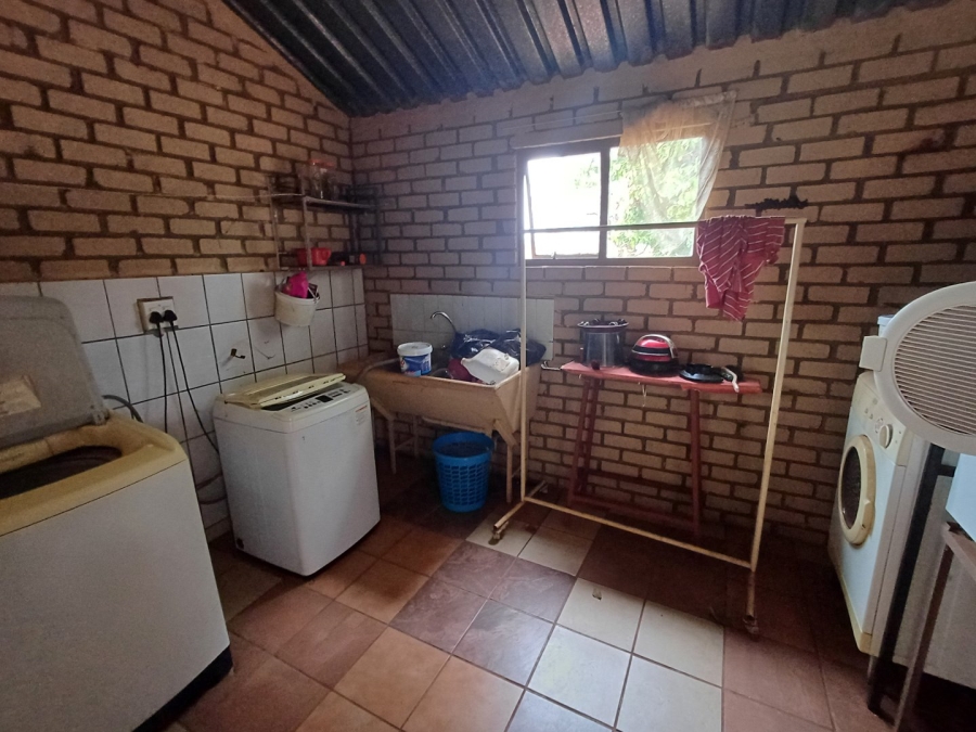 Commercial Property for Sale in Doorhoek AH Limpopo