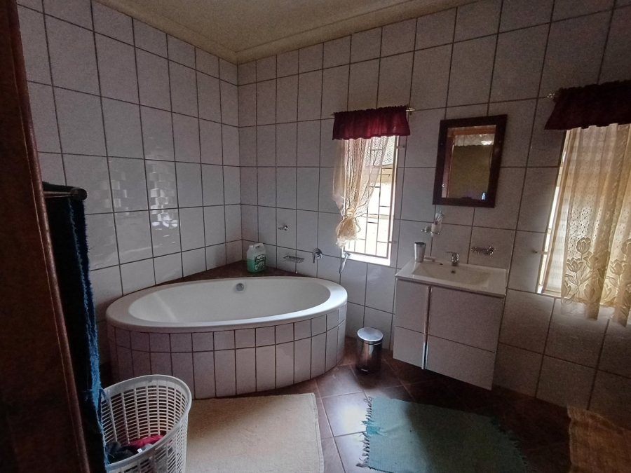 Commercial Property for Sale in Doorhoek AH Limpopo