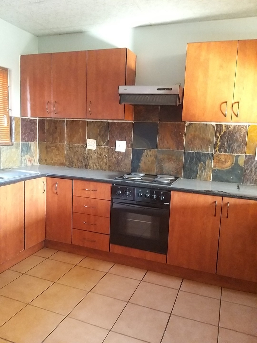 To Let 3 Bedroom Property for Rent in Annadale Limpopo