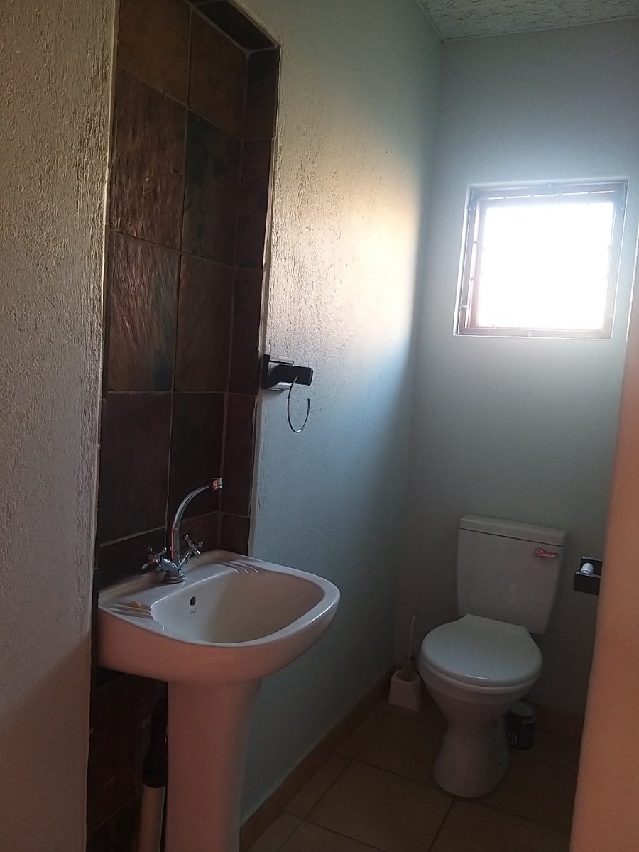 To Let 3 Bedroom Property for Rent in Annadale Limpopo