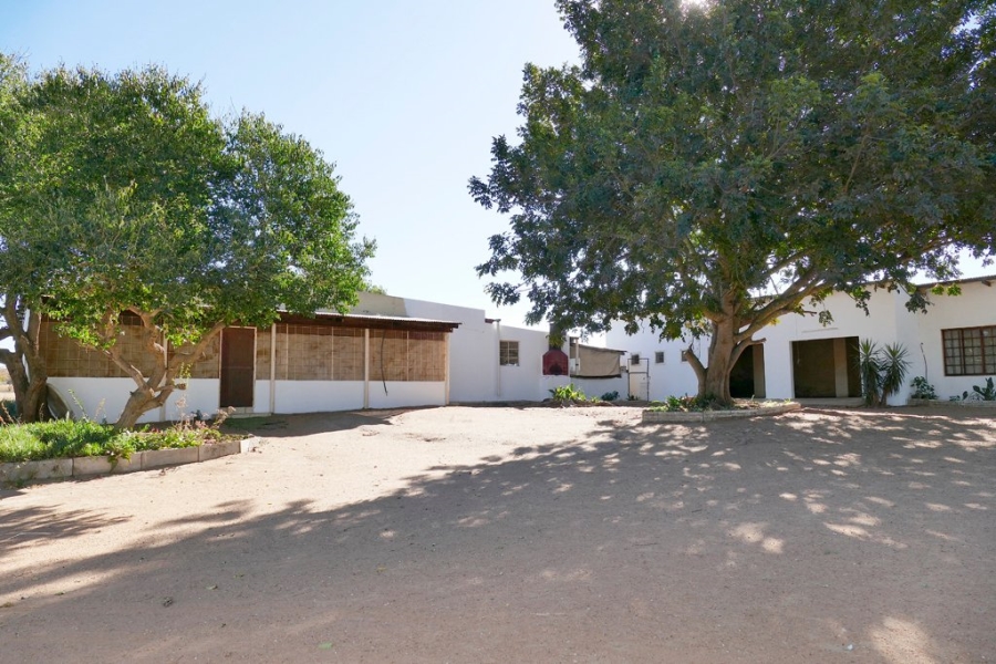 Commercial Property for Sale in Leeukuil AH Limpopo