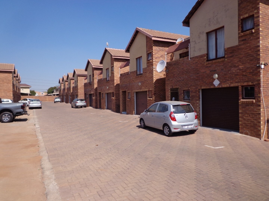 3 Bedroom Property for Sale in Annadale Limpopo