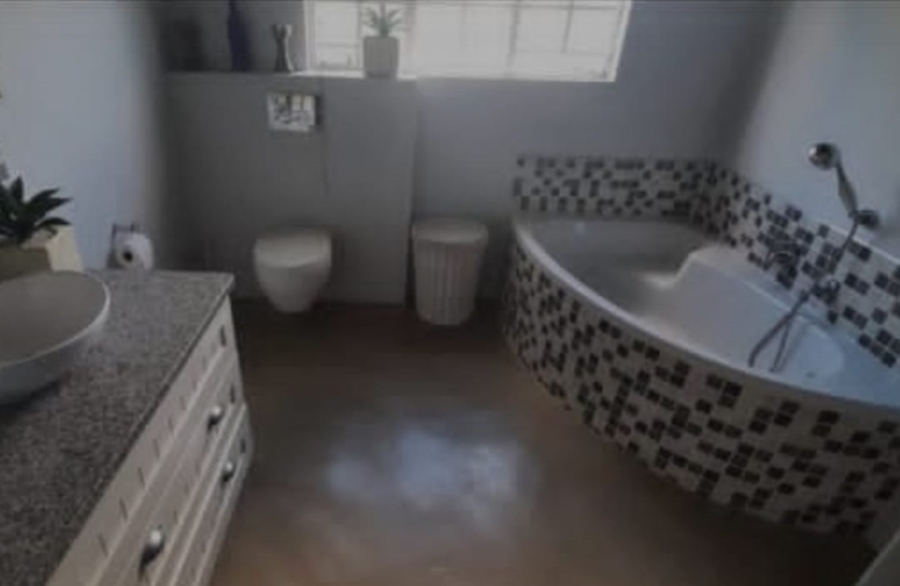 4 Bedroom Property for Sale in Phalaborwa Limpopo