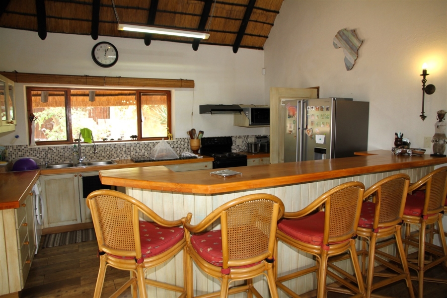 5 Bedroom Property for Sale in Lissataba Private Nature Reserve Limpopo