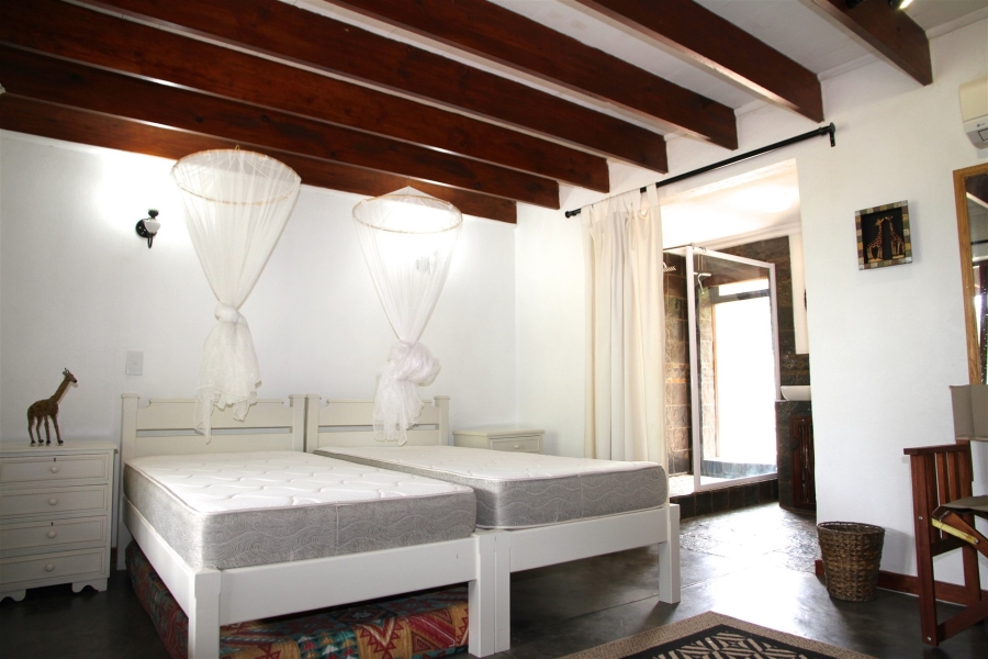 5 Bedroom Property for Sale in Lissataba Private Nature Reserve Limpopo