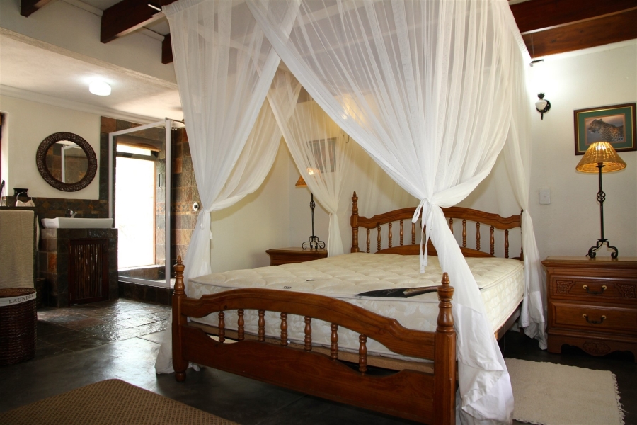 5 Bedroom Property for Sale in Lissataba Private Nature Reserve Limpopo