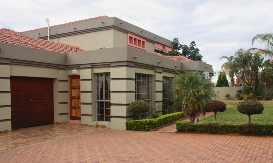 5 Bedroom Property for Sale in Sterpark Limpopo