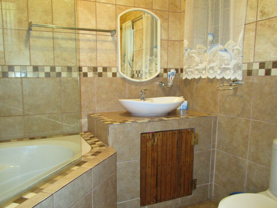 3 Bedroom Property for Sale in Fauna Park Limpopo