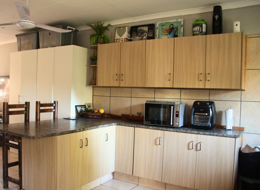 3 Bedroom Property for Sale in Fauna Park Limpopo