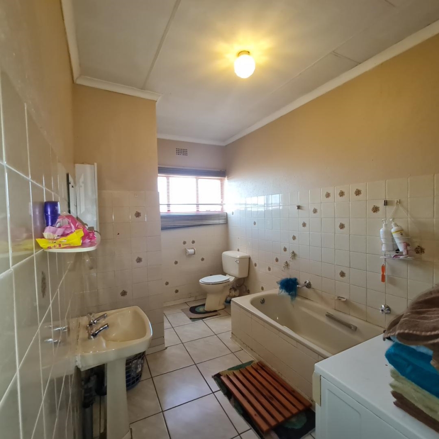 3 Bedroom Property for Sale in Flora Park Limpopo