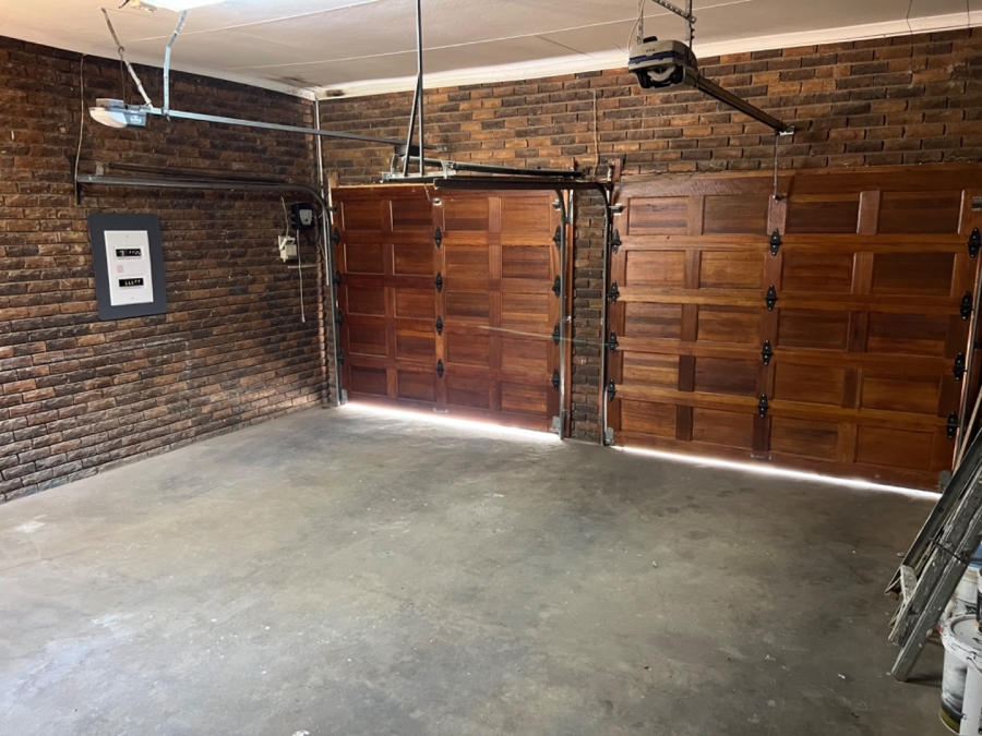 4 Bedroom Property for Sale in Bendor Limpopo