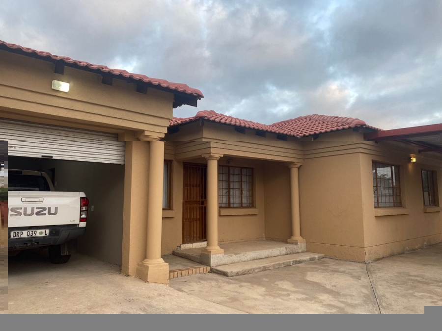 3 Bedroom Property for Sale in Rethabile Gardens Limpopo