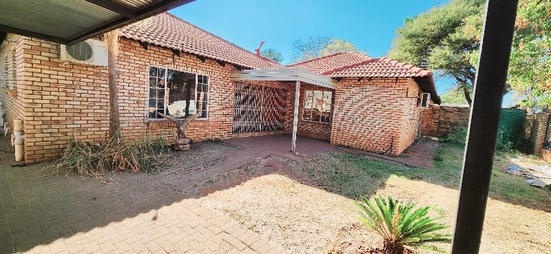 6 Bedroom Property for Sale in Northam Limpopo