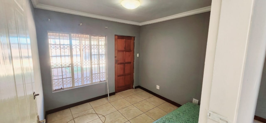 6 Bedroom Property for Sale in Northam Limpopo