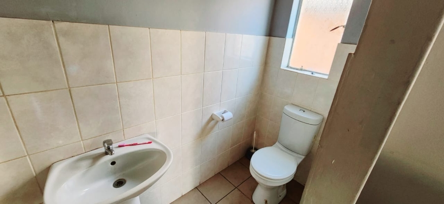 6 Bedroom Property for Sale in Northam Limpopo