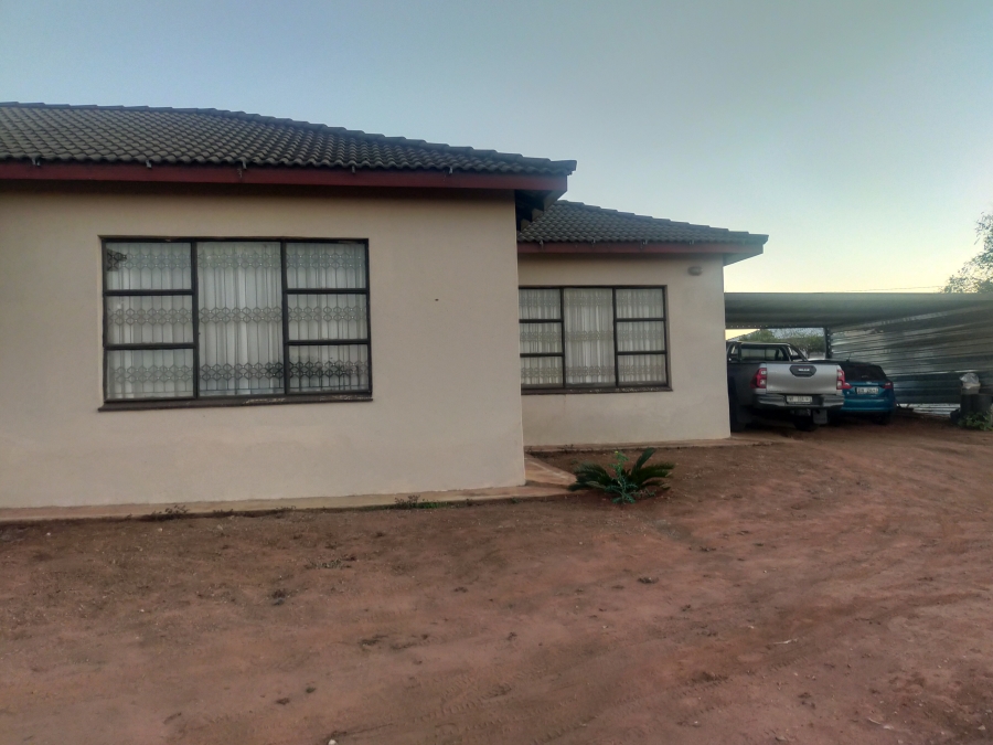 4 Bedroom Property for Sale in Mulenzhe Limpopo