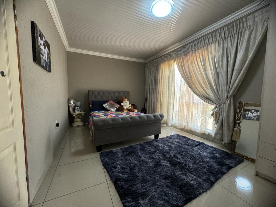 4 Bedroom Property for Sale in Woodhill Estate Limpopo