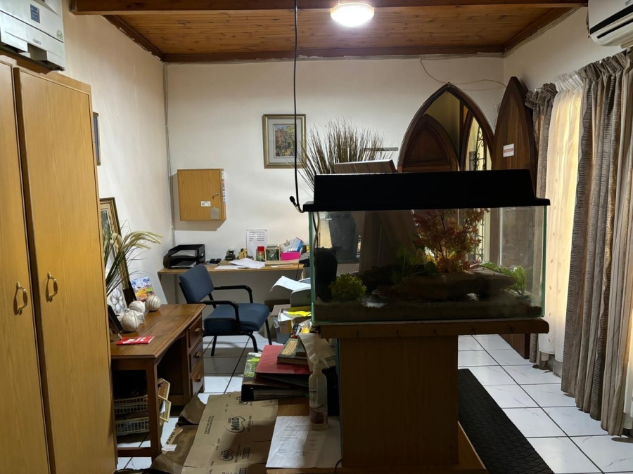 7 Bedroom Property for Sale in Trim Park Limpopo