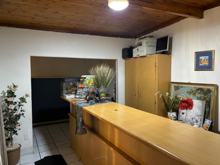 7 Bedroom Property for Sale in Trim Park Limpopo