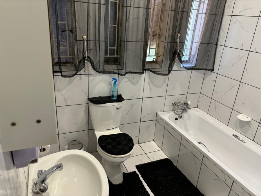 7 Bedroom Property for Sale in Trim Park Limpopo