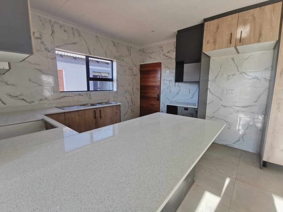 3 Bedroom Property for Sale in Bendor Limpopo