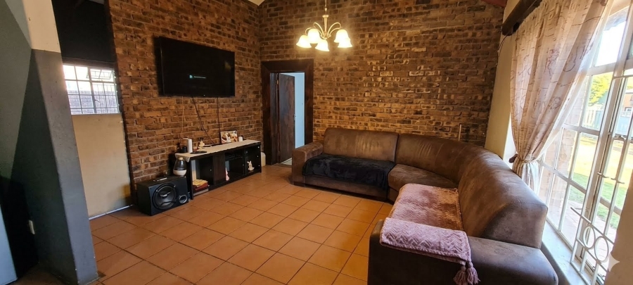 5 Bedroom Property for Sale in Mokopane Central Limpopo